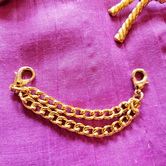 Lot Vintage Vtg Gold Silver Brass Metal 10 Brooches Pins Clips 1 Pair Shoe Clips - Picture 9 of 13